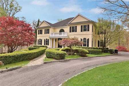 1140 Gambelli Drive Yorktown Heights, NY 10598