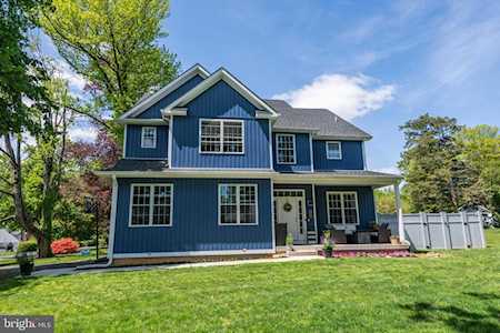 704 Hill Ave Langhorne, PA 19047