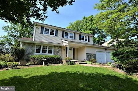 15 Glenbarry Dr Wilmington, DE 19808