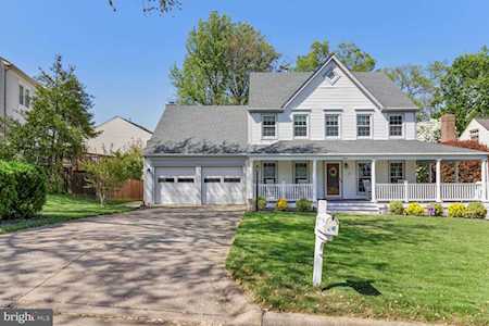 4524 Hazelnut Ct Chantilly, VA 20151