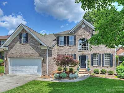 4419 Huntscroft Ln Charlotte, NC 28226