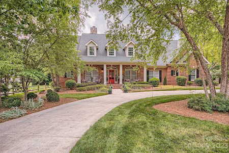 1126 Concord Rd Davidson, NC 28036