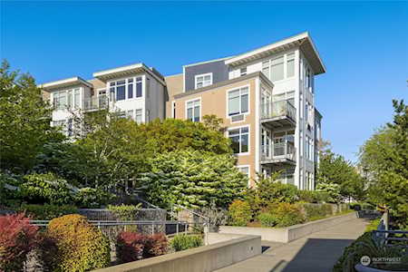 190 Harbor Square Loop NE #C330 Bainbridge Island, WA 98110