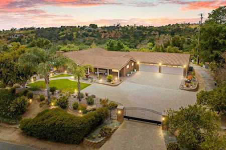 1539 Via Vista Fallbrook, CA 92028