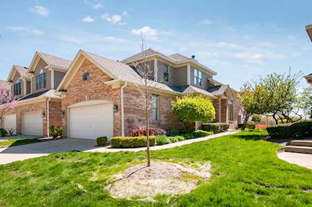 3713 King George Ln St. Charles, IL 60174