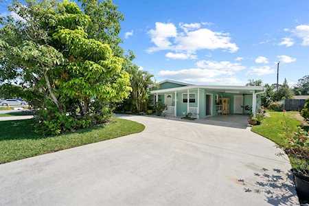 5657 SE Avalon Drive Stuart, FL 34997