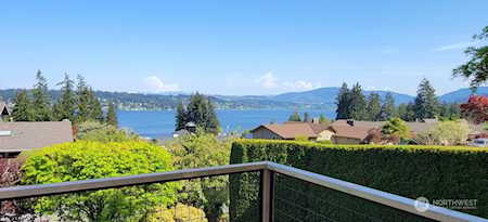 2435 170th Place SE Bellevue, WA 98008