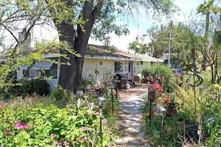 28555 Gordon Hill Rd Valley Center, CA 92082