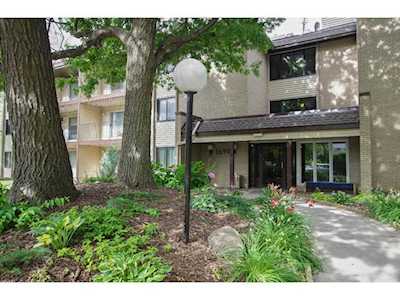 1690 Highway 36 W #220 Roseville, MN 55113