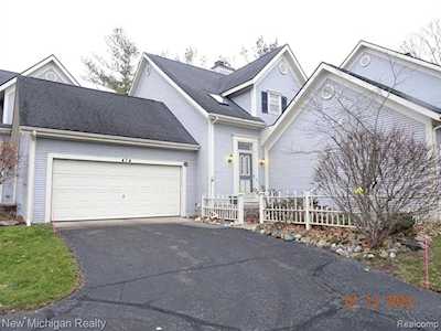 474 Remington Ct Fenton, MI 48430