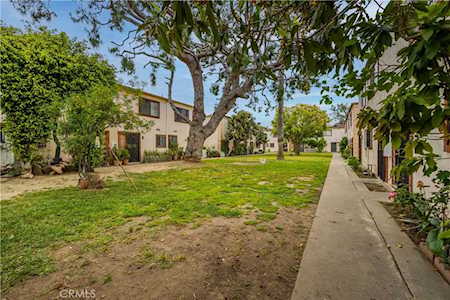 1001 E Camile St #A4 Santa Ana, CA 92701
