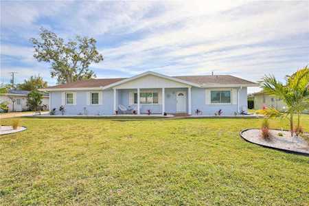 4005 17th Avenue Dr W Bradenton, FL 34205