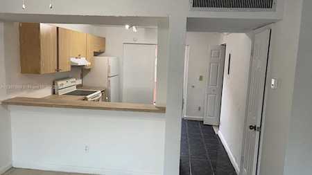 4045 NW 19th St #4045 Lauderhill, FL 33313
