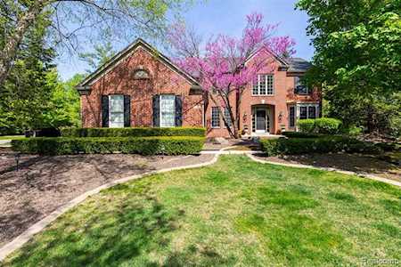 48294 Manhattan Circle Canton Twp, MI 48188