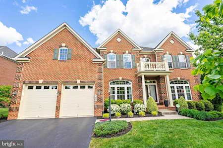 4687 Autumn Glory Way Chantilly, VA 20151