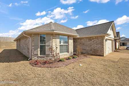 3362 Cable Ln Southaven, MS 38672