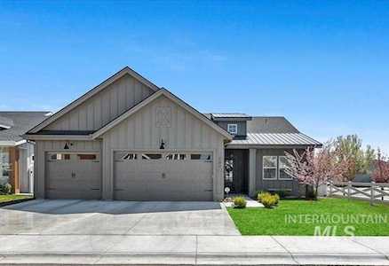 207 W Wrangler St. Meridian, ID 83646