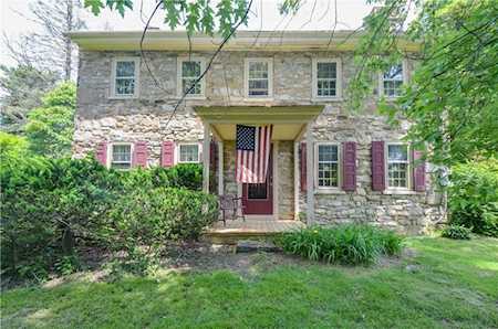 3125 Seisholtzville Rd Macungie, PA 18062