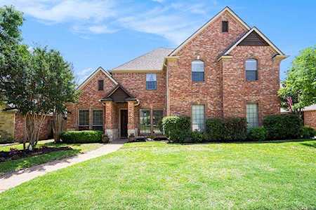 7816 Shady Oaks Drive North Richland Hills, TX 76182