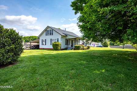634 Clover Hill Rd Maryville, TN 37801