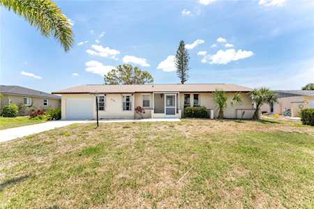 236 Caddy Rd Rotonda West, FL 33947