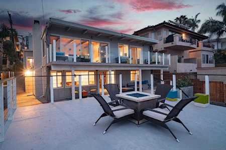 2120 Oxford Ave. Cardiff By The Sea, CA 92007