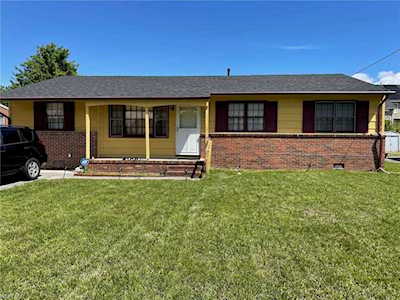 853 Mains Creek Rd Chesapeake, VA 23320