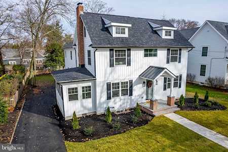 323 Hickory Ln Haddonfield, NJ 08033