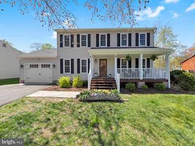 1110 Potomac Dr Stafford, VA 22554
