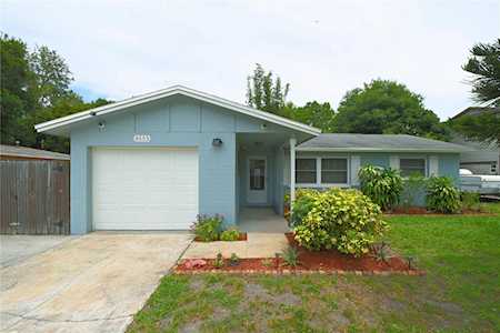 8553 Mockingbird Ln Seminole, FL 33777