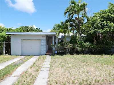 1355 71st St Miami Beach, FL 33141
