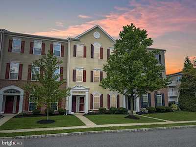 214 Alex Way Cinnaminson, NJ 08077