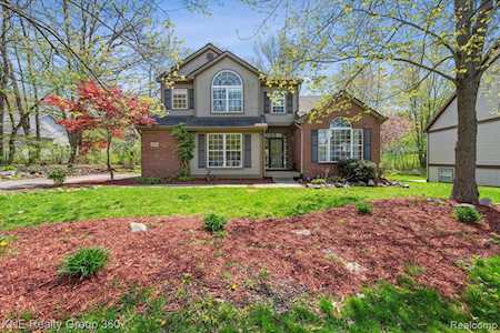 2750 S Court Ln Oceola Twp, MI 48843