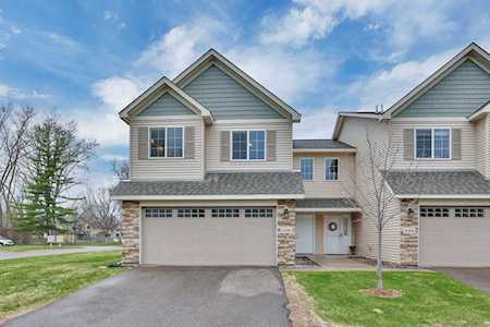 5286 Greenwood Drive Mounds View, MN 55112