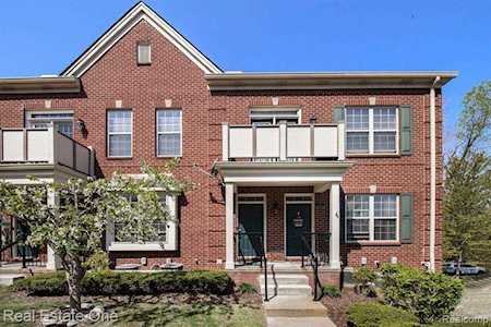 1099 Fountain View Circle #43A South Lyon, MI 48178
