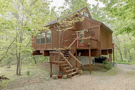 5344 Sleepy Hollow Dr Frankfort, KY 40601