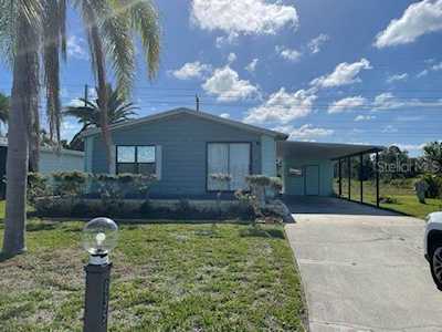 835 Seabrooke Dr Englewood, FL 34223