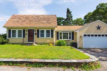 67 Jefferson Shores Rd Wareham, MA 02532