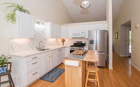 54 Saint John Ln #2 Hampstead, NH 03841
