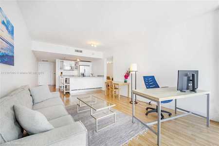 185 SW 7th St #2204 Miami, FL 33130
