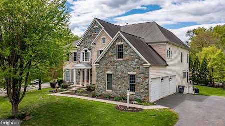 24096 Shady Knoll Circle Aldie, VA 20105