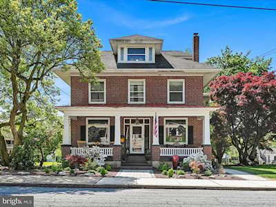 253 E Main St Adamstown, PA 19501