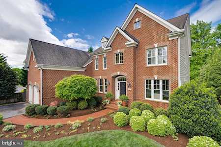 9519 Francis Young Ln Vienna, VA 22182