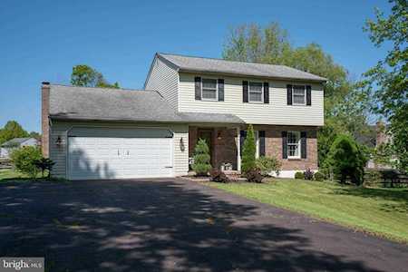 7 Stone Edge Rd Sellersville, PA 18960