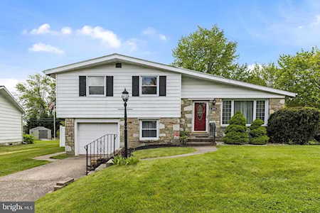 2814 Norman Rd Abington, PA 19001