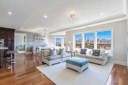 52 Eton Row Weehawken, NJ 07086