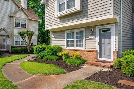 717 Rapidan River Ct #D Chesapeake, VA 23320