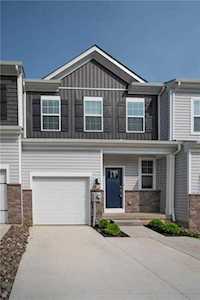 1025 Turnstone Dr Fogelsville, PA 18051