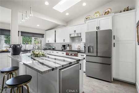 2010 Vista Caudal Newport Beach, CA 92660