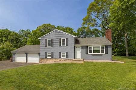 76 Branford Rd North Branford, CT 06471